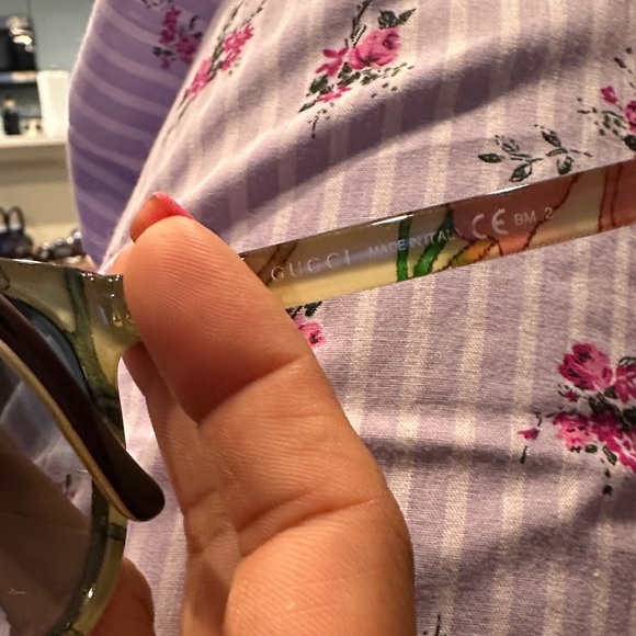 Gucci Black and Brown Women's Sunglasses authentic - Picture 2 of 6